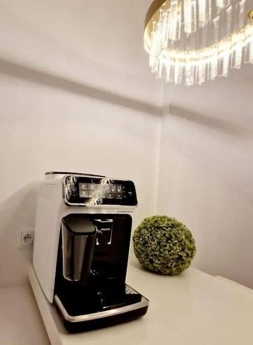 Luxury Princessa Apartment & Garage & Cable Tv Channels Warsaw 0*,